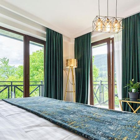 Hotel Chatini เมสเตีย ภายนอก รูปภาพ