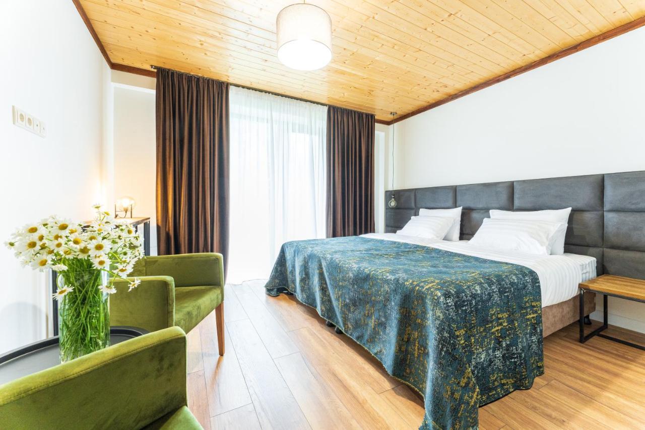 Hotel Chatini เมสเตีย ภายนอก รูปภาพ