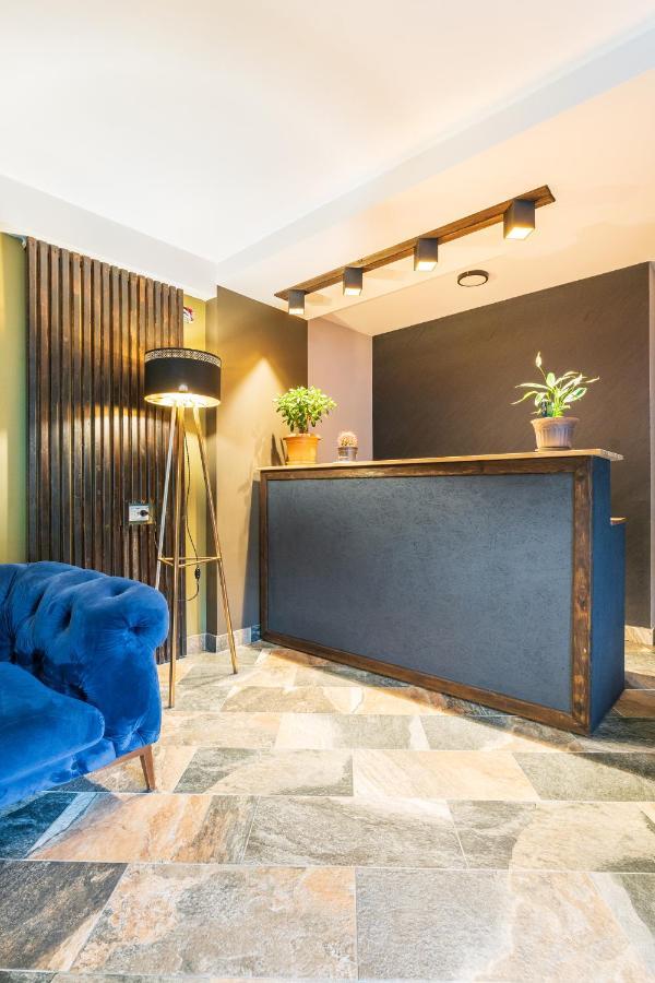 Hotel Chatini เมสเตีย ภายนอก รูปภาพ